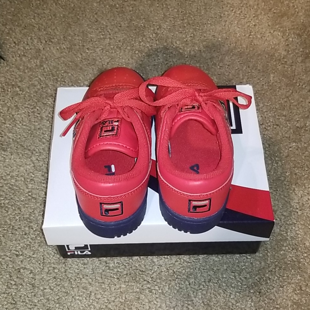 Fila - Picture 3 of 4